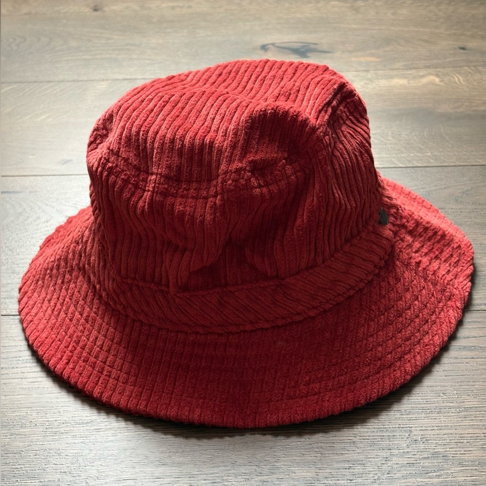 New Brixton Hardy Corduroy Infrared Bucket Hat Size M